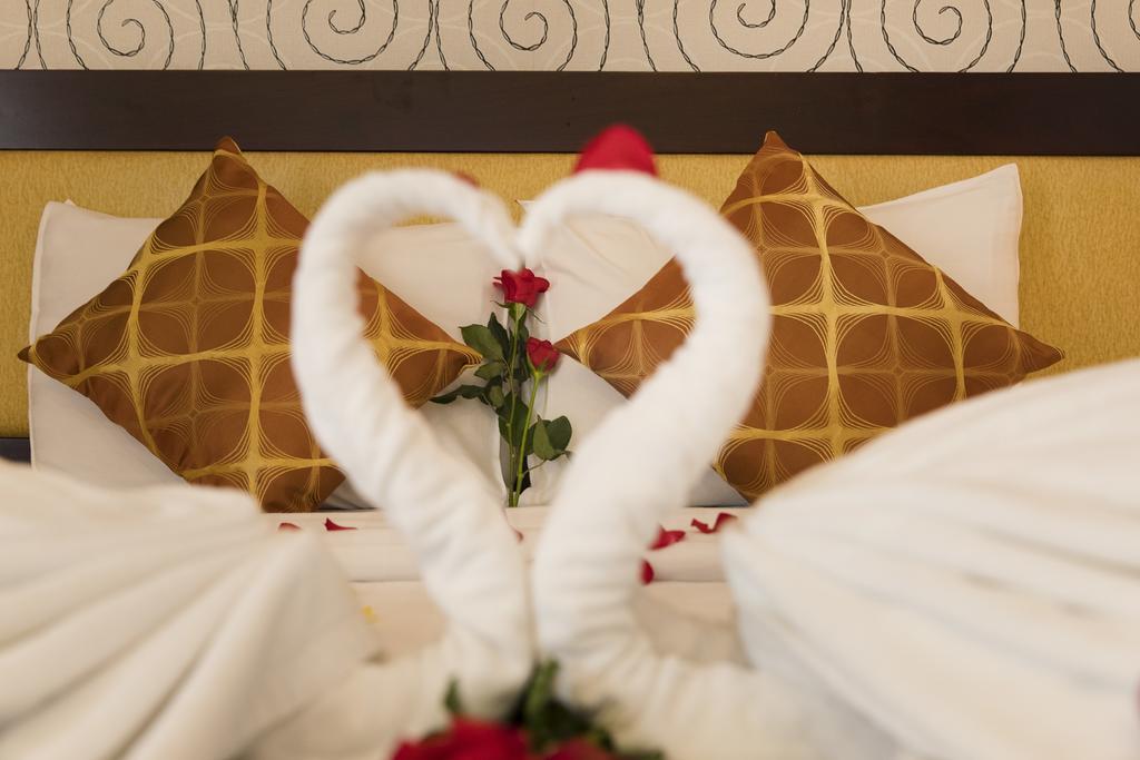 King Town Hotel Нячанг Экстерьер фото