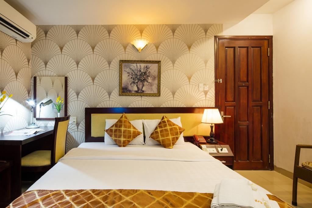 King Town Hotel Нячанг Экстерьер фото
